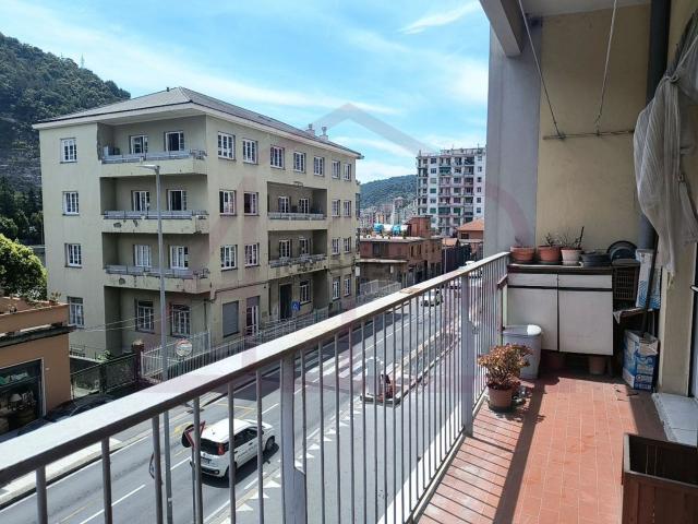 Appartamento in vendita di 116 m² in Via Molassana, 80
