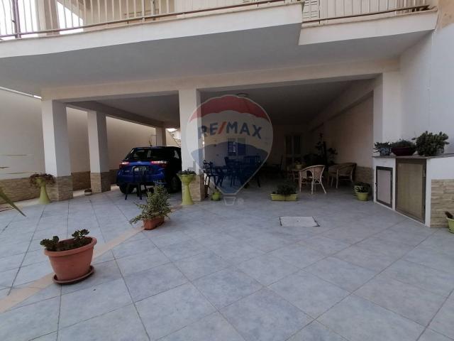 Appartamento in vendita di 116 m² in Via Mondello, 16