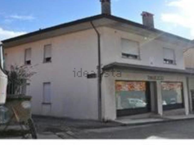 Appartamento in vendita di 116 m² in Via Monte Grappa