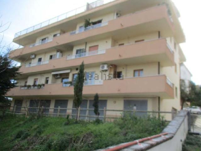 Appartamento in vendita di 116 m² in Via Martiri Ungheresi