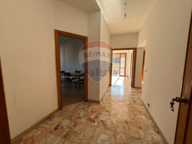 Appartamento in vendita di 116 m² in Via Martiri VI Ott 33