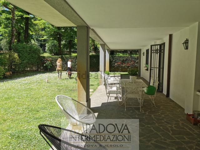 Appartamento in vendita di 116 m² in Via San Pio X
