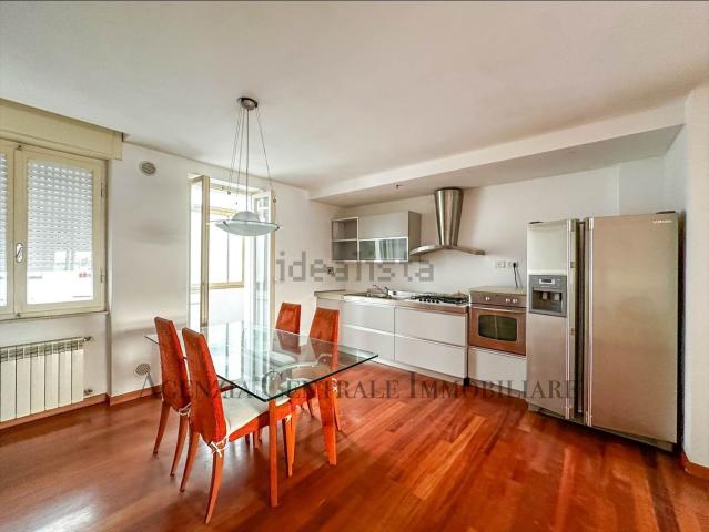 Appartamento in vendita di 116 m² in Via Sardegna