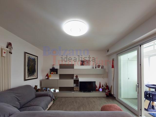 Appartamento in vendita di 116 m² in Via Sassari
