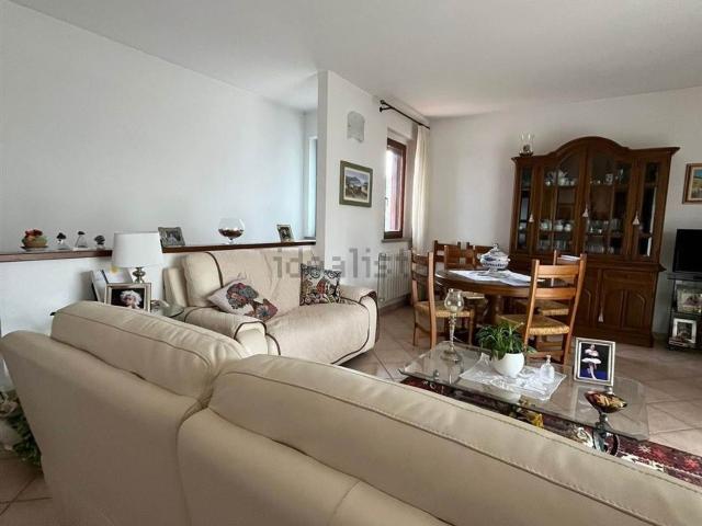 Appartamento in vendita di 116 m² in Via Sergio Leone