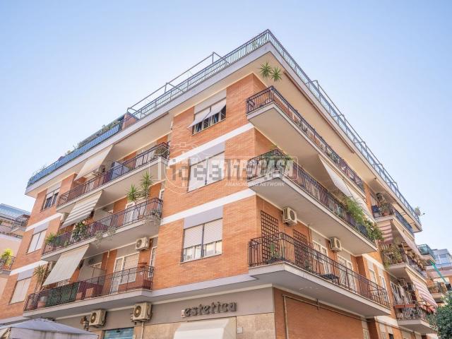 Appartamento in vendita di 116 m² in Via Sestio Calvino, 155