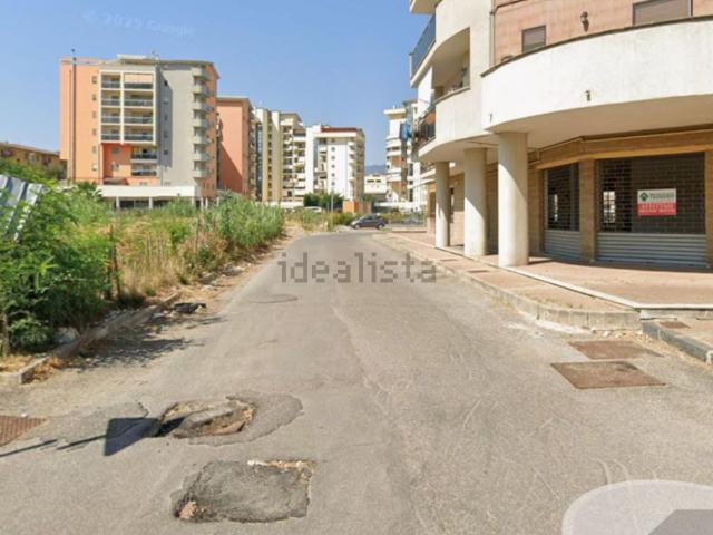 Appartamento in vendita di 116 m² in Via Popilia