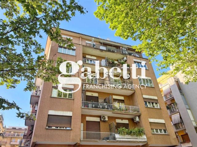 Appartamento in vendita di 116 m² in Via Prenestina, 376