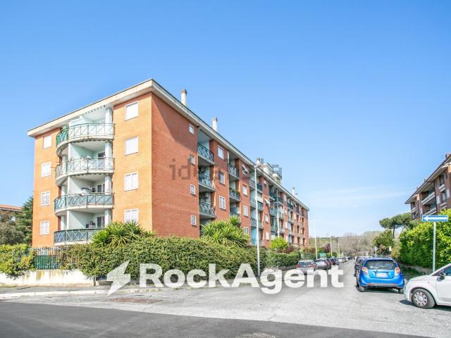 Appartamento in vendita di 116 m² in Via Rocca dei Nibli