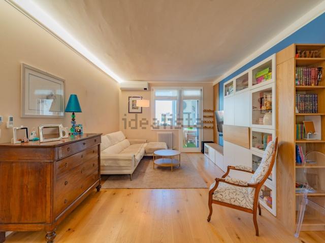 Appartamento in vendita di 116 m² in Via Torre Allera, 64
