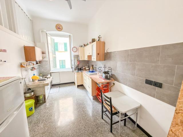Appartamento in vendita di 116 m² in Via Tortosa