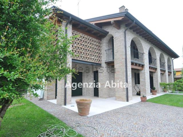 Appartamento in vendita di 116 m² in Via Tagliamento, 2
