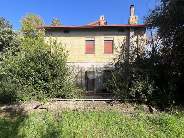 Appartamento in vendita di 116 m² in Via Terni, 38