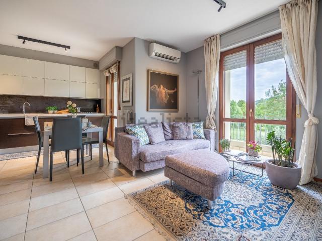 Appartamento in vendita di 116 m² in Via Tiziano, 10