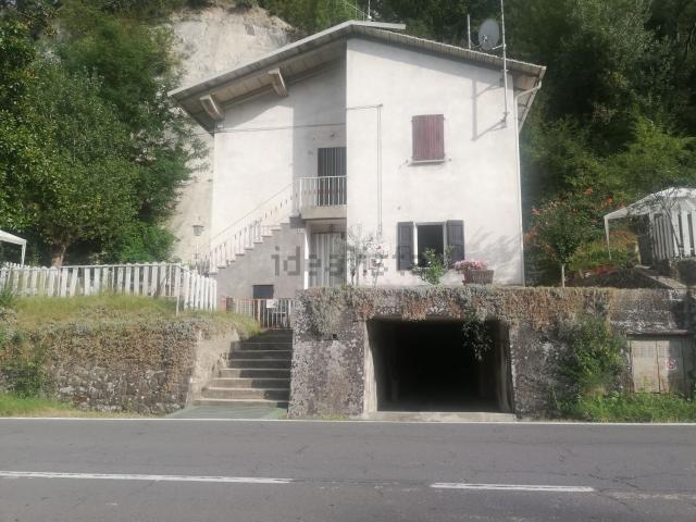 Appartamento in vendita di 116 m² in Via Val di Setta, 97