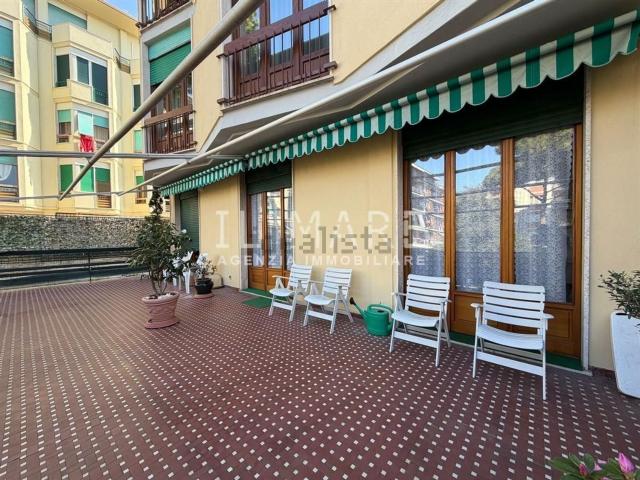 Appartamento in vendita di 116 m² in Via Vittorio Veneto, 5