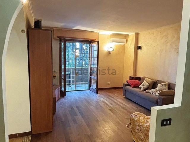 Appartamento in vendita di 116 m² in Via Vincenzo Petra