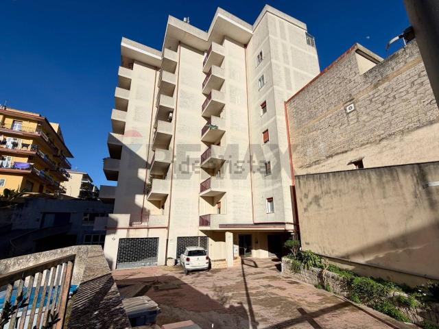 Appartamento in vendita di 116 m² in Viale Europa, 90