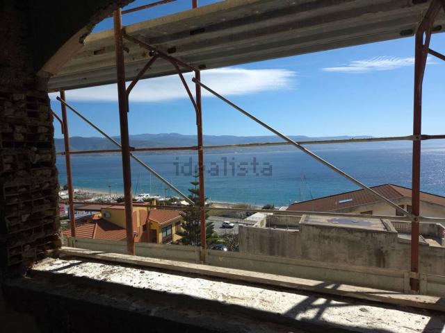 Appartamento in vendita di 116 m² in Contrada Fiumara Guardia, 4