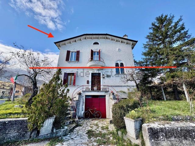 Appartamento in vendita di 116 m² in Frazione Cancelli, 83