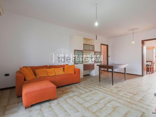 Appartamento in vendita di 116 m² in Piazza Giovanni XXIII