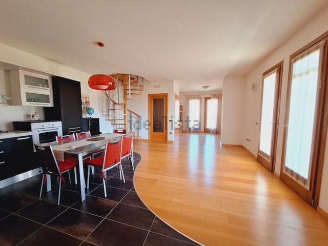 Appartamento in vendita di 116 m² in Piazza Roma