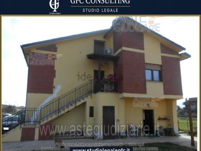 Appartamento in vendita di 117 m² in Via Cornete