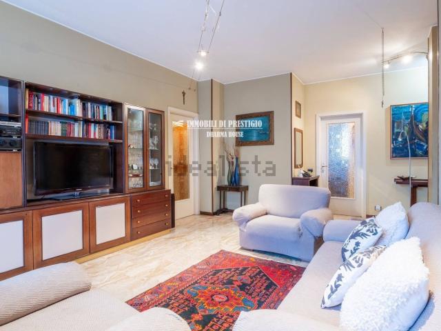 Appartamento in vendita di 117 m² in Via Caldera, 126