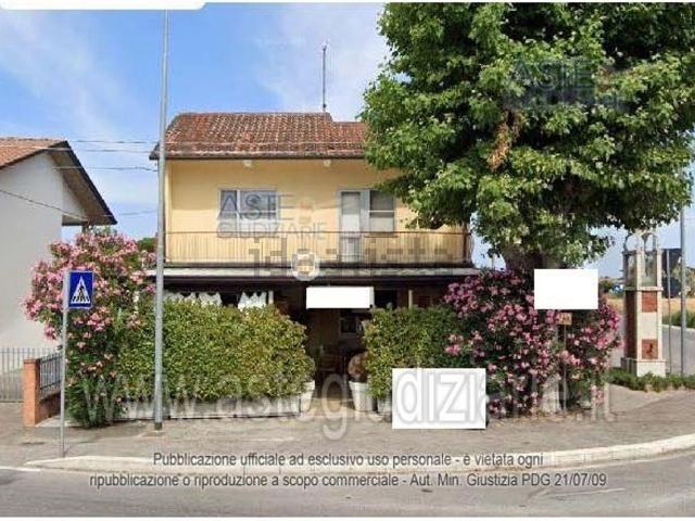 Appartamento in vendita di 117 m² in Via Canale Bonificazione, 383