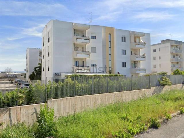 Appartamento in vendita di 117 m² in Via Canale di Sicilia, 2