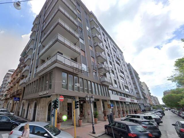 Appartamento in vendita di 117 m² in Via Ciro Giovinazzi, 9