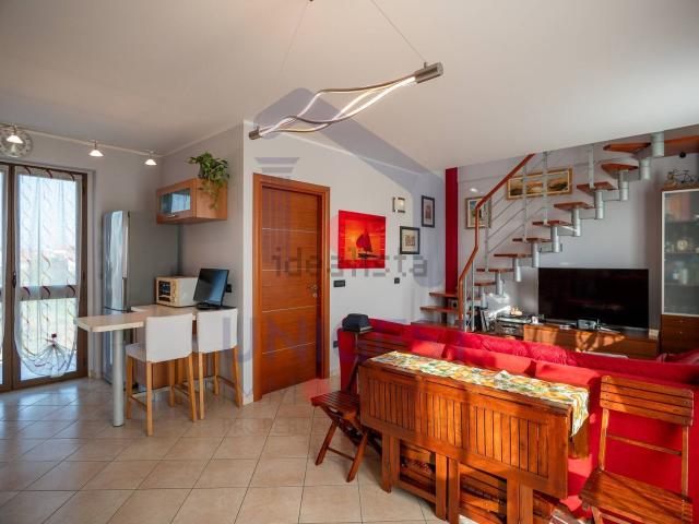 Appartamento in vendita di 117 m² in Via Cristoforo Colombo