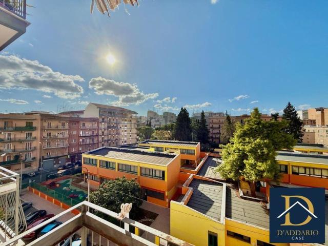 Appartamento in vendita di 117 m² in Via Crotone, 21