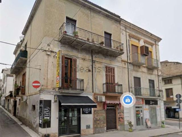 Appartamento in vendita di 117 m² in Via Antonio Crispi, 4
