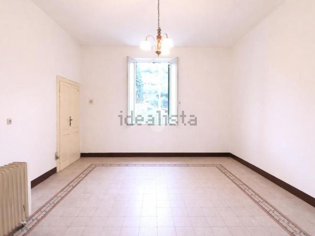 Appartamento in vendita di 117 m² in Via Augusto Murri