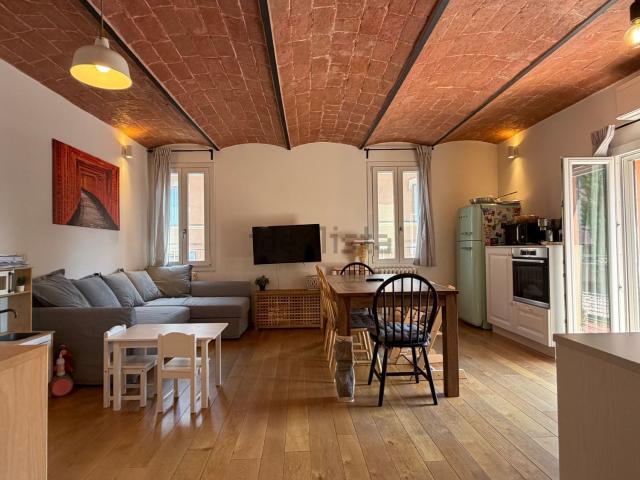 Appartamento in vendita di 117 m² in Via Battindarno, 75