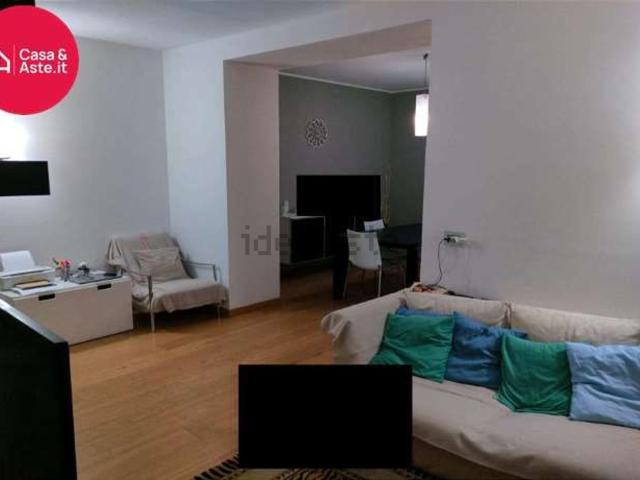 Appartamento in vendita di 117 m² in Via G. Rossa, 420