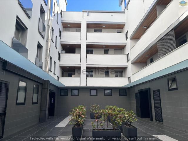 Appartamento in vendita di 117 m² in Via Giacomo Leopardi