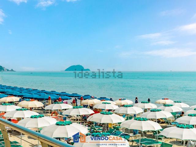 Appartamento in vendita di 117 m² in Via Don Aurelio Piccagli, 1