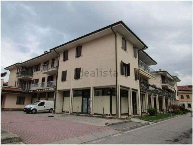 Appartamento in vendita di 117 m² in Via Don Giovanni Battista Tessari, 12