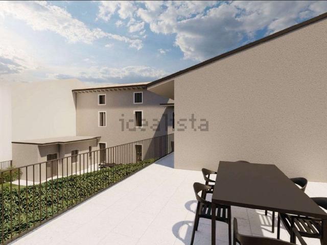Appartamento in vendita di 117 m² in Via Don Gregorio Segala, 17