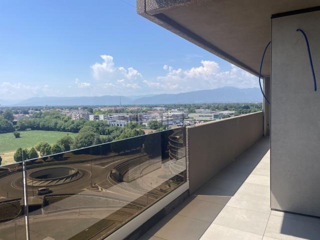 Appartamento in vendita di 117 m² in Via Danimarca