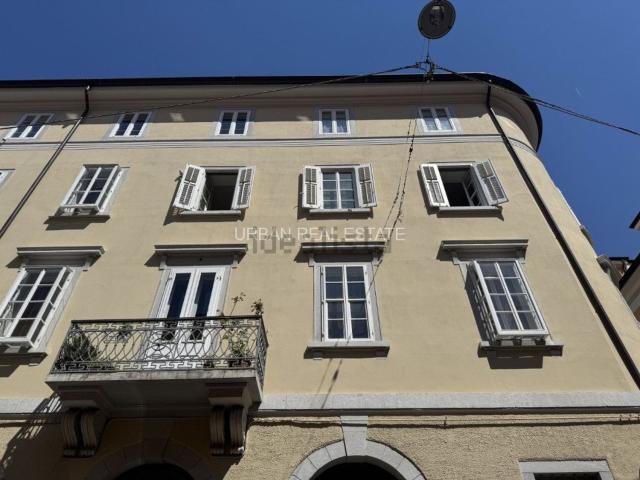 Appartamento in vendita di 117 m² in Via dei Capitelli, 8