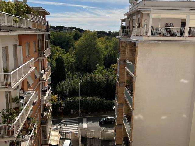 Appartamento in vendita di 117 m² in Via dei Giornalisti, 21