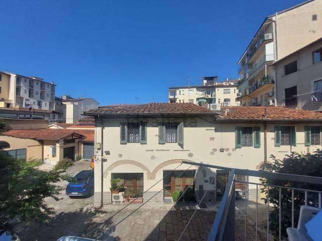 Appartamento in vendita di 117 m² in Via delle Ghiacciaie
