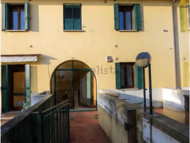 Appartamento in vendita di 117 m² in Via delle Ginestre, 72