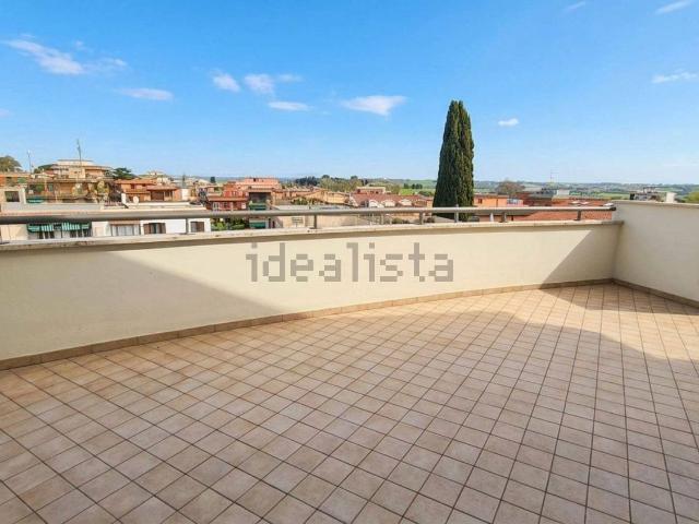 Appartamento in vendita di 117 m² in Via di Monte Cugno