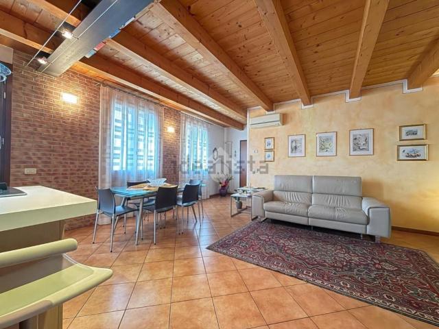 Appartamento in vendita di 117 m² in Via Fossa Bassa