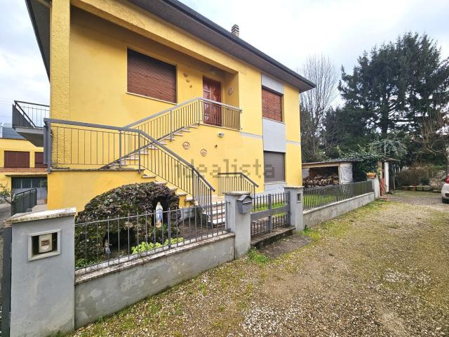 Appartamento in vendita di 117 m² in Via Francesco Petrarca, 100