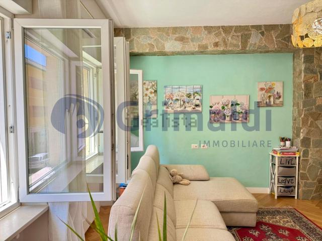 Appartamento in vendita di 117 m² in Via Fratelli Bandiera, 27